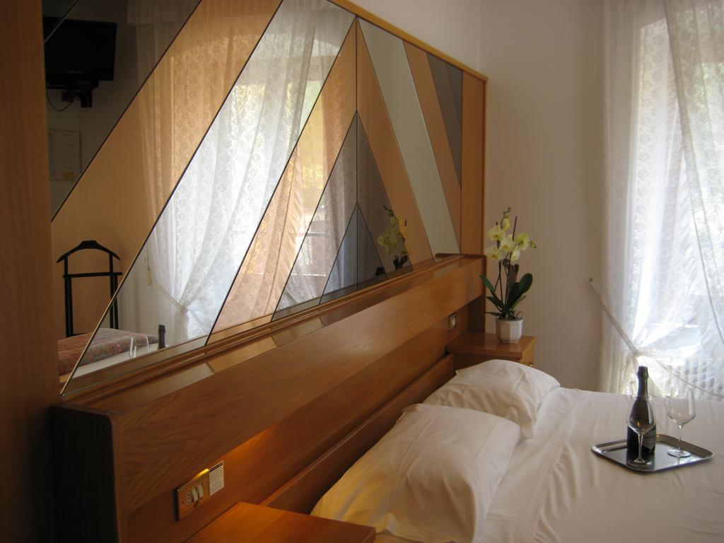 Albergo Ristorante Da Neni Mori Zewnętrze zdjęcie